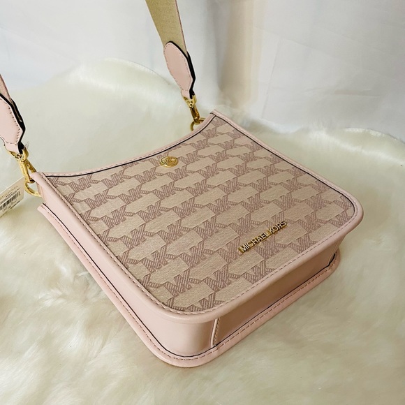 NWT Michael Kors Briley Logo Messenger Bag Crossbody Bag - Picture 4 of 13